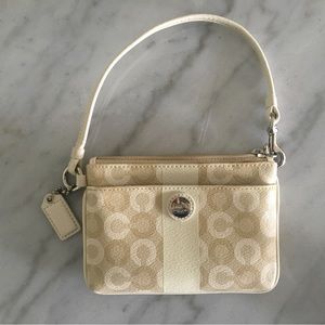 NEW w/o tags: COACH wristlet wallet purse